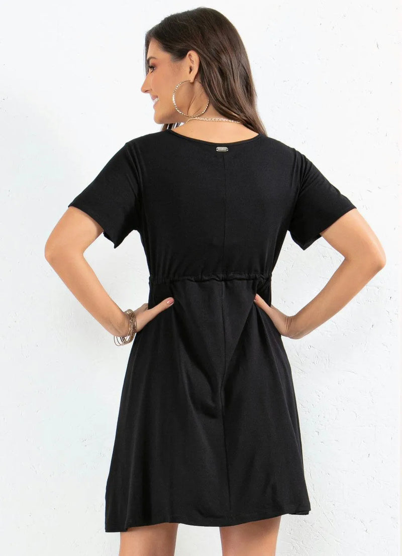 Vestido Curto Preto com Decote Transpassado