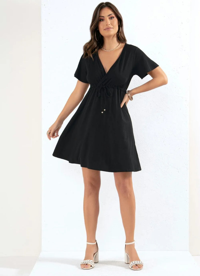 Vestido Curto Preto com Decote Transpassado